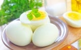 Eat a High-Protein Breakfast to Reduce Nighttime Snacking