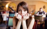 Does Who You Eat With Affect How Much You Eat?