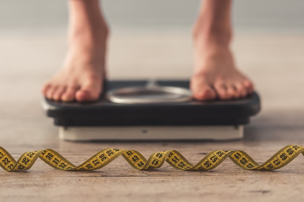 New advice for weight loss: Get on the scale every day