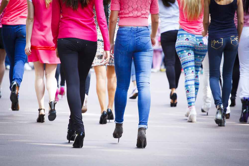 image of a group of women with a different walking speed